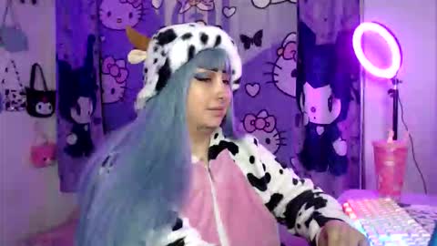 Snapshot of lussyevans_ chatting on October 21, 2025, 8:04 am lussyevans_ online show from October 21, 2025, 8:04 am