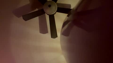 LUST online show from February 5, 2026, 10:31 am