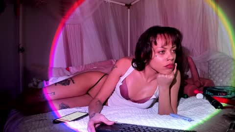 LOLA online show from March 9, 2025, 8:07 am