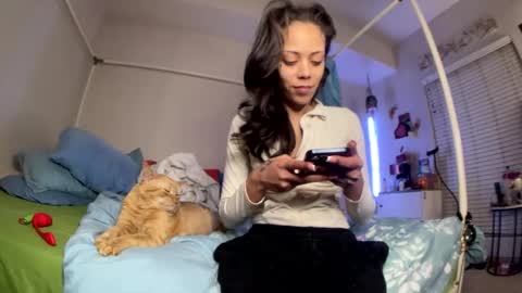 Snapshot of lustforlola chatting on May 6, 2026, 6:41 am LOLA online show from May 6, 2026, 6:41 am