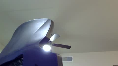 LustfulLives online show from April 10, 2026, 7:57 am