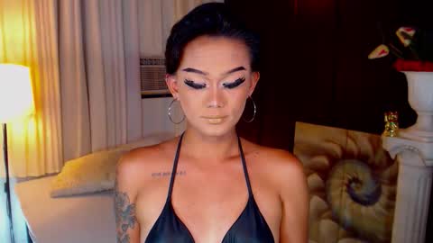 AdriannaFowks online show from April 17, 2026, 3:31 am