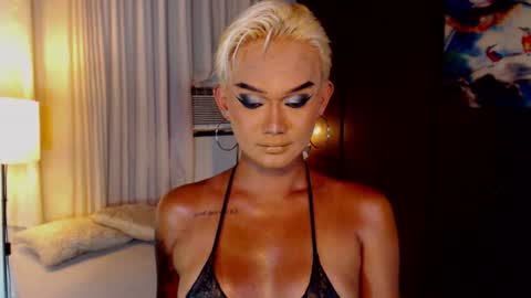 AdriannaFowks online show from July 11, 2026, 5:21 am