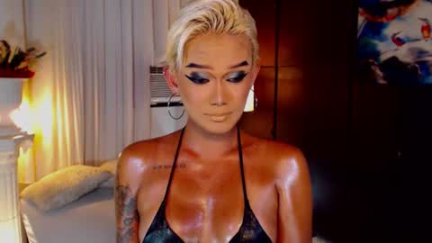 AdriannaFowks online show from July 18, 2026, 2:49 am