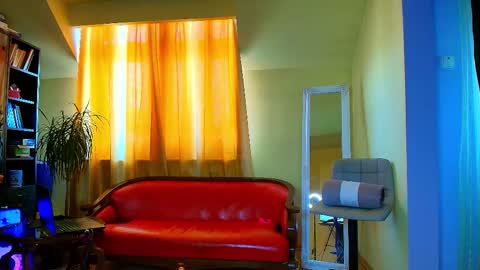 Deea And Chris online show from September 24, 2025, 11:02 am