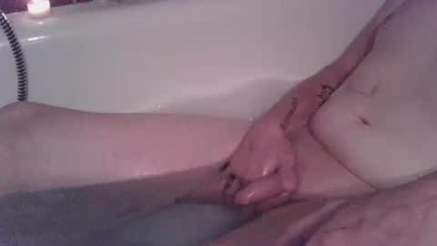 Snapshot of lustinstinct chatting on July 13, 2026, 9:39 pm lust de 35 online show from July 13, 2026, 9:39 pm