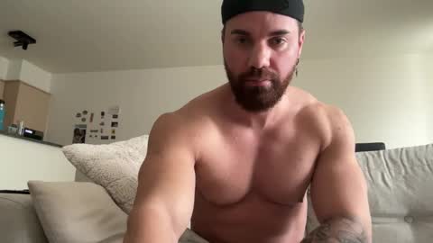 Snapshot of lustlinked chatting on October 11, 2025, 8:02 am Lust Linked online show from October 11, 2025, 8:02 am