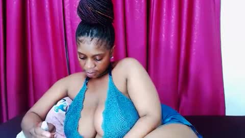 Snapshot of lustydesirex chatting on September 19, 2025, 1:29 am lustydesirex online show from September 19, 2025, 1:29 am