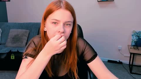 lusy_puff online show from December 9, 2024, 12:30 pm