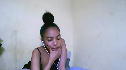 Snapshot of lutchia chatting on September 10, 2025, 12:21 am lutchia online show from September 10, 2025, 12:21 am