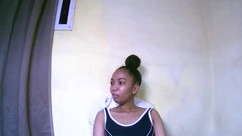 Snapshot of lutchia chatting on October 3, 2025, 10:23 am lutchia online show from October 3, 2025, 10:23 am