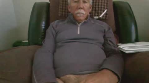 luv269er online show from December 10, 2024, 7:22 pm