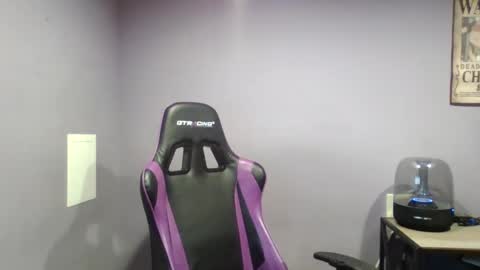 Luv2likslit online show from September 12, 2025, 3:50 am