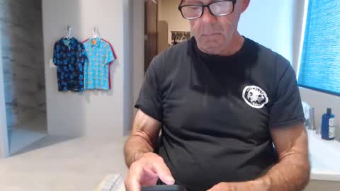 luv_missle online show from March 11, 2025, 3:23 pm