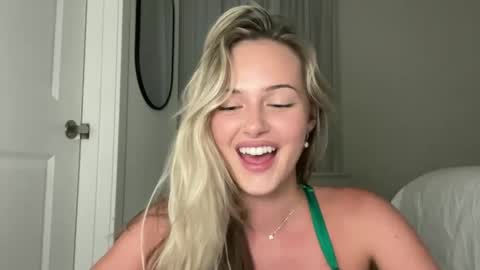 Aimee online show from September 21, 2025, 4:03 am