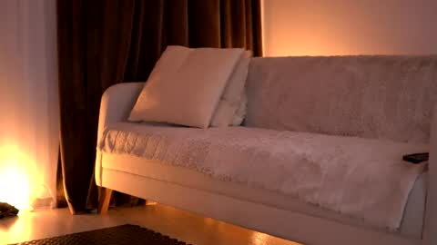 Snapshot of luvcaprice chatting on June 24, 2026, 1:10 pm Caprice online show from June 24, 2026, 1:10 pm