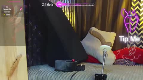 luvdatphatass online show from January 19, 2025, 2:15 am