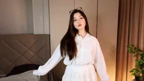 Nana online show from April 12, 2026, 7:08 pm