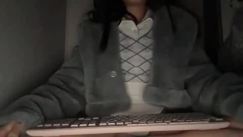 Luviee online show from January 16, 2026, 5:55 am