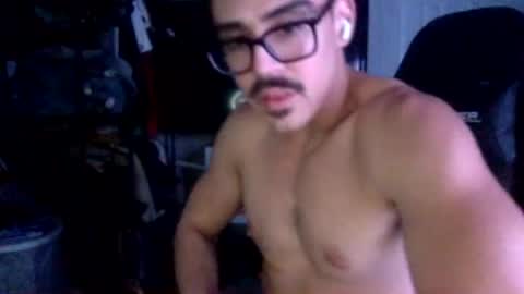 Snapshot of luvrboy77 chatting on June 19, 2026, 6:51 am luvrboy77 online show from June 19, 2026, 6:51 am