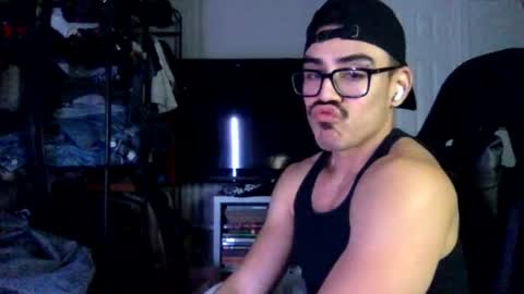 Snapshot of luvrboy77 chatting on June 25, 2026, 7:13 am luvrboy77 online show from June 25, 2026, 7:13 am