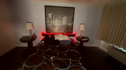 Snapshot of luvvlee chatting on April 25, 2026, 2:25 pm luvvlee online show from April 25, 2026, 2:25 pm