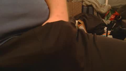 luvvslutss22 online show from May 16, 2026, 10:23 am
