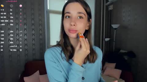 Snapshot of luvwithinn chatting on November 19, 2025, 12:05 pm Eliza online show from November 19, 2025, 12:05 pm