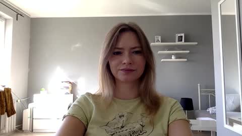 Millie online show from September 25, 2025, 8:07 am