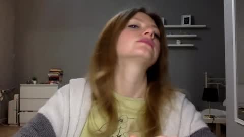 Millie online show from November 25, 2025, 10:10 pm