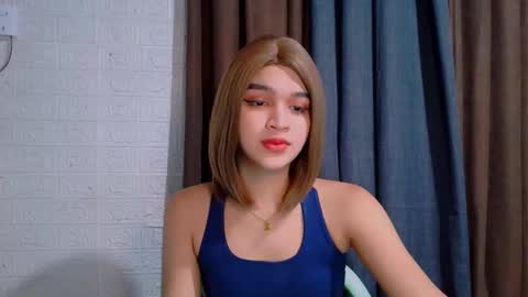 queen lux online show from March 20, 2026, 5:01 am