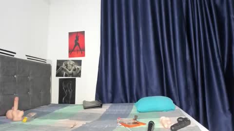 luxedollxoxoo online show from February 10, 2026, 8:35 pm