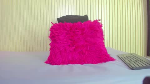 Luxe3 online show from November 15, 2025, 9:50 am