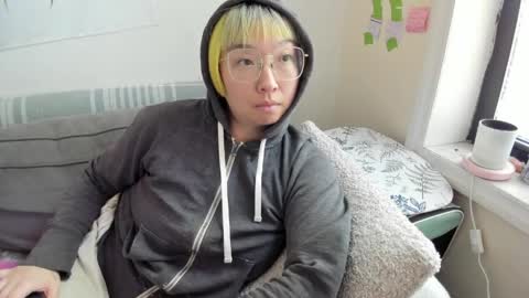 Snapshot of luxgray chatting on May 12, 2026, 3:42 pm LuxGray online show from May 12, 2026, 3:42 pm