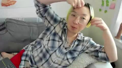 LuxGray online show from June 8, 2026, 7:36 pm