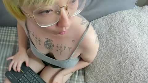 LuxGray online show from July 5, 2026, 2:57 pm