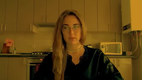 Katie online show from September 12, 2025, 6:35 am