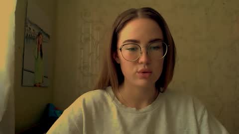 Katie online show from April 3, 2026, 11:52 am