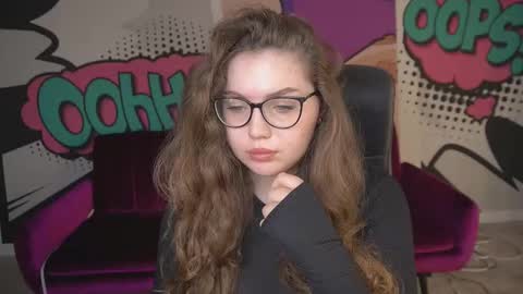 luxsopphia_ online show from September 15, 2025, 5:40 am