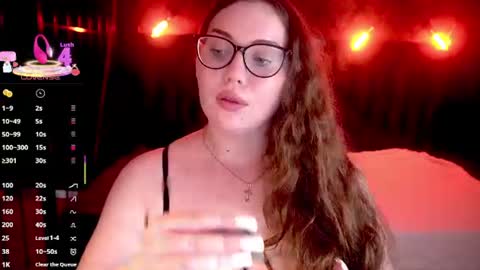 luxsopphia_ online show from June 11, 2026, 12:36 pm