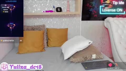 Snapshot of luxury_woman_ chatting on March 6, 2025, 12:21 am online show from March 6, 2025, 12:21 am