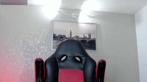 Snapshot of luxury_woman_ chatting on November 12, 2025, 2:56 am online show from November 12, 2025, 2:56 am