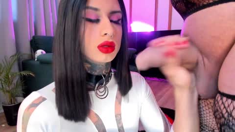 Lucy and Kristhy online show from January 18, 2025, 6:10 pm