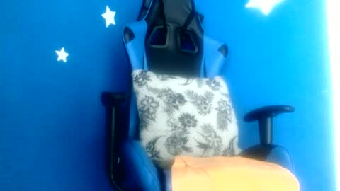 Snapshot of luzzy_cam chatting on July 1, 2026, 12:12 am luzzy I hope your visit and that we manage to get very hot online show from July 1, 2026, 12:12 am