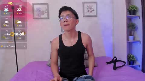 Lyan online show from September 29, 2025, 7:51 pm