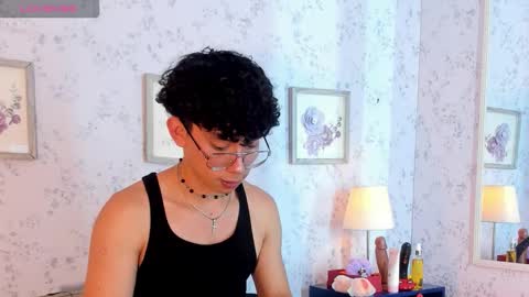 Lyan online show from March 20, 2026, 7:41 pm