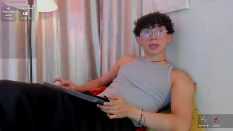 Lyan online show from May 6, 2026, 8:03 pm