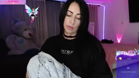 Lyann  online show from February 25, 2026, 5:39 am