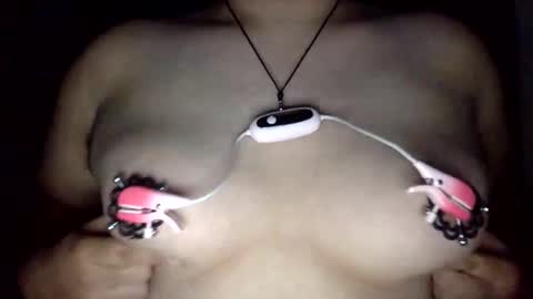 lycratits online show from November 27, 2025, 8:38 am