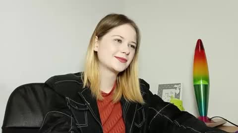 Snapshot of lydiasunny chatting on October 9, 2025, 6:28 pm Lydia online show from October 9, 2025, 6:28 pm